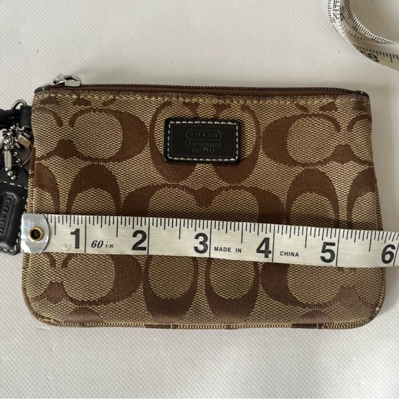 Vintage Coach Wristlet Brown Wallet - Picture 5 of 7